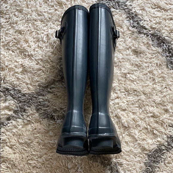 HUNTER Navy Blue Tall Rain Boots - Size 7 - Picture 3 of 7